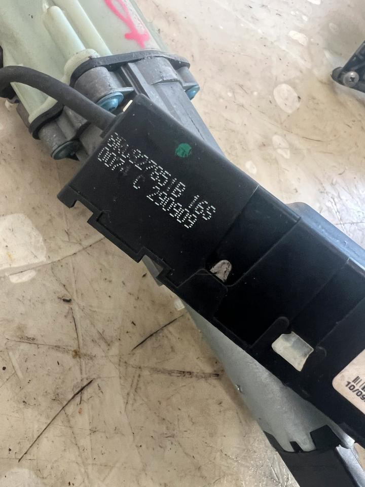 Audi A6 4F Elektrische Heckklappe Stellmotor Links 4F9959945 – Bild 7