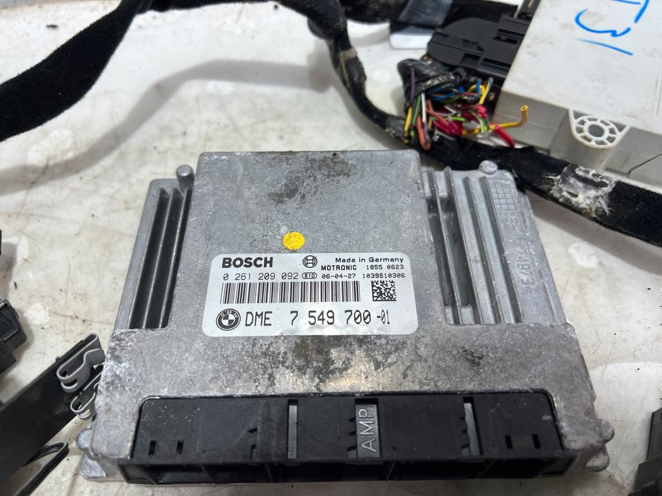 BMW 5er E60 E61 550i N62 Motorsteuergerät 7549700 – Bild 3