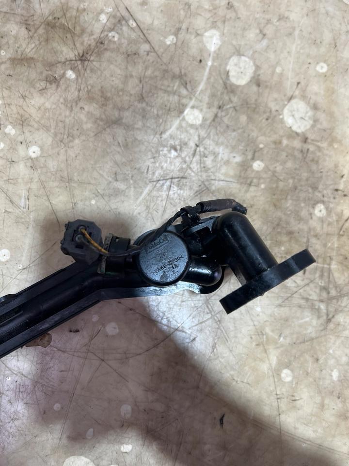 Jaguar Range Rover Sport L494 Rohr Kühlmittel 8W93-18N348-AB – Bild 7