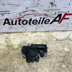 VW Passat B8 3G Elektrische Heckklappe Zuziehhilfe 3G0827887A
