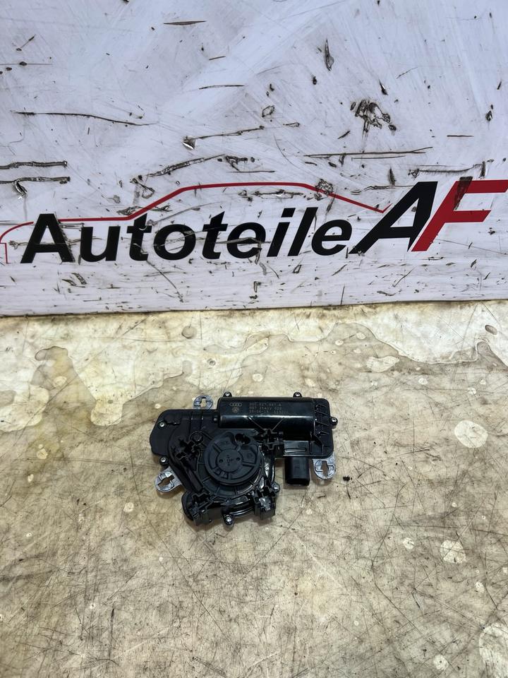 VW Passat B8 3G Elektrische Heckklappe Zuziehhilfe 3G0827887A