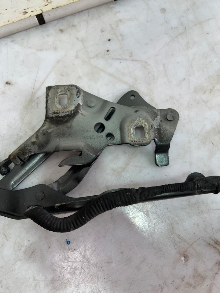Audi A4 B9 8W Motorhaube Scharniere Vorne 8W0823301D 8W0823302D – Bild 10