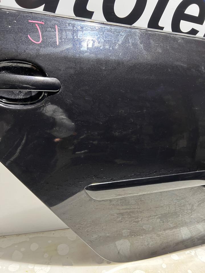 VW Golf 5 V Türblatt Türblech Hinten Rechts LC9X – Bild 4