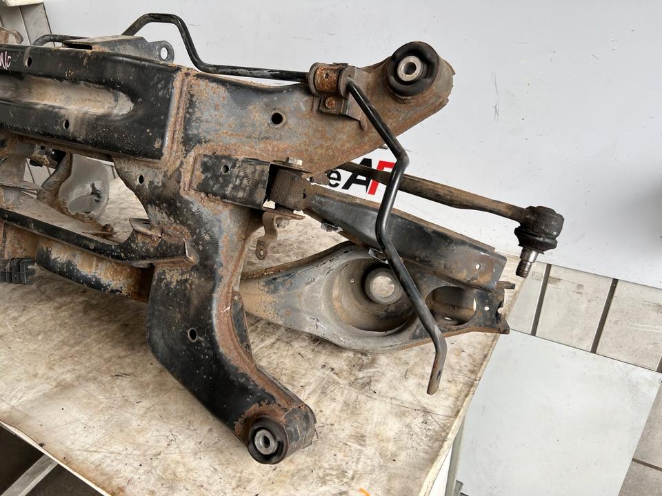 BMW 8er E31 Hinterachse Achse Achsträger Träger Achskörper Hinten – Bild 3