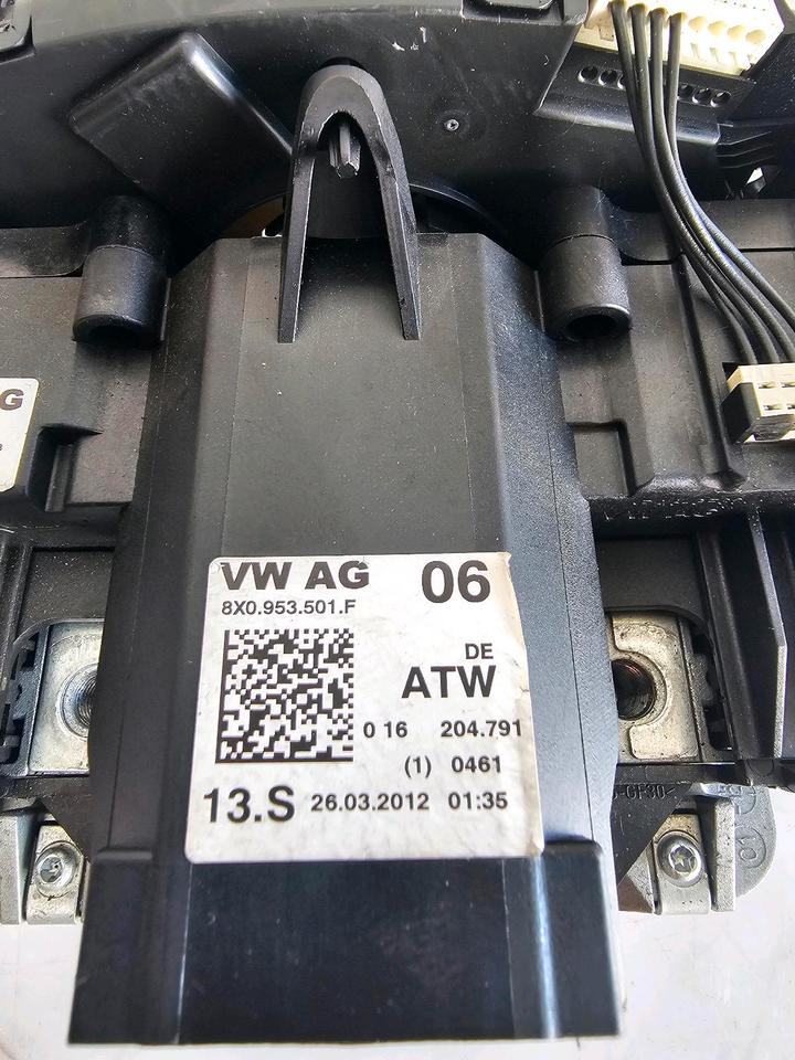 Audi Q3 8U Lenkstockschalter Schleifring 8X0953501F – Bild 5