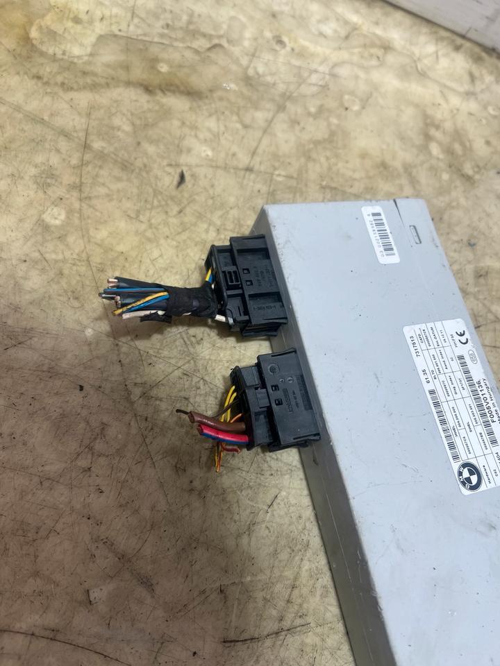 BMW 5er F11 Steuergerät Heckklappe Heckfunktionsmodul 7317513 – Bild 4