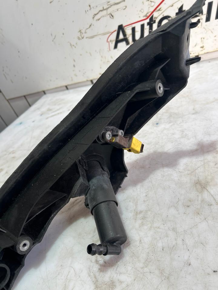 Audi A4 B8 8K Scheinwerfer Aufnahme Vorne 8K0805607 8K0805608 – Bild 15