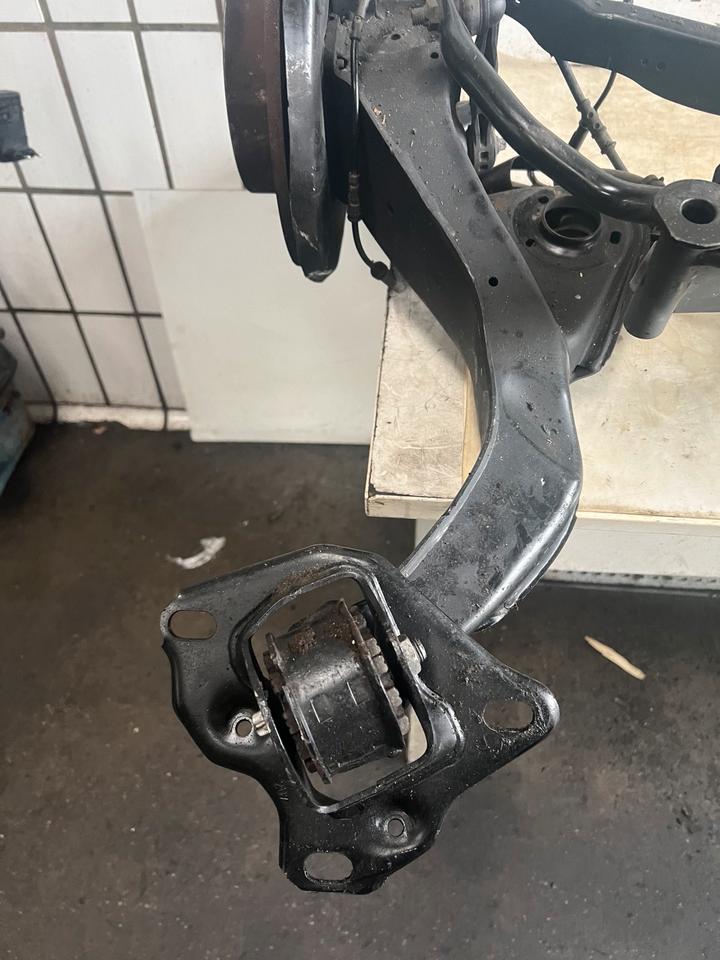Mini Clubman S F54 Hinterachse Achse Achsträger Träger Achskörper – Bild 11