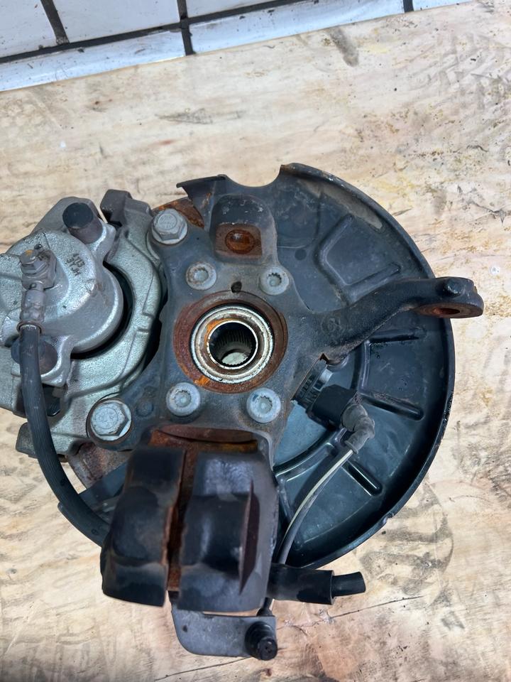 VW Beetle 5C Achsschenkel Radnabe Bremssattel Vorne – Bild 10