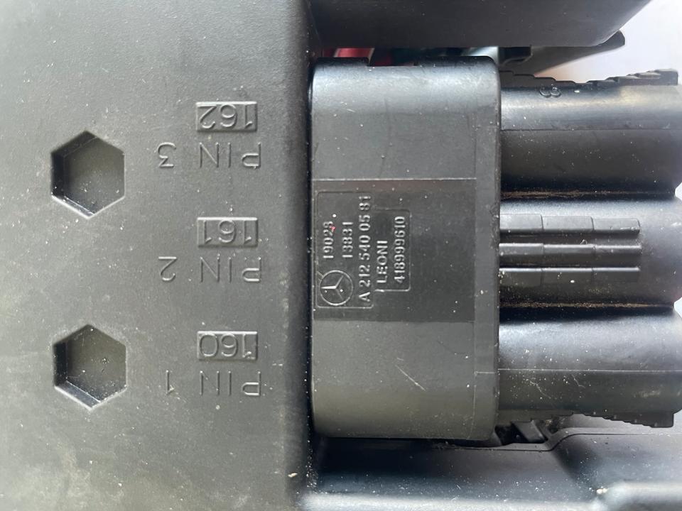 Mercedes E Klasse W212 Startbox Sicherungskasten A2125400581 – Bild 6