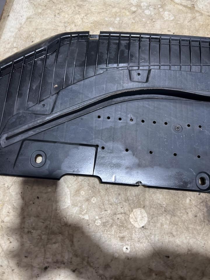 Audi A6 4G C7 Unterfahrschutz Unterbodenschutz 4G0807611 – Bild 10