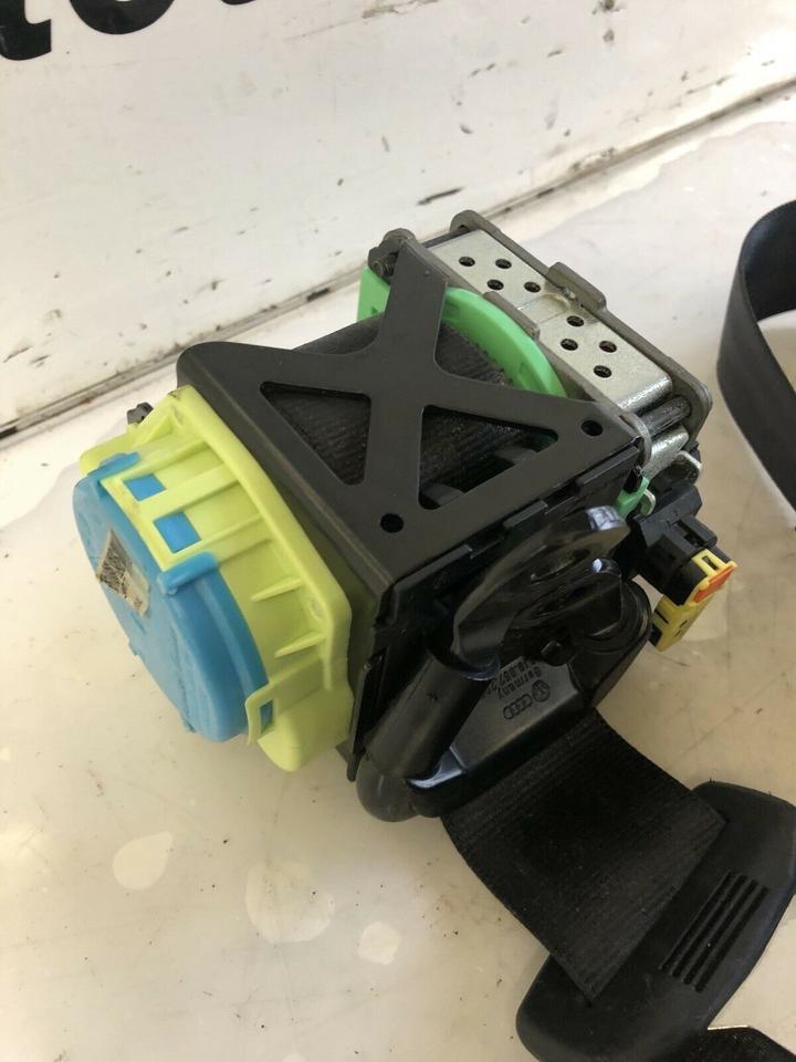 Audi TT 8J Sicherheitsgurt Gurt Vorne Links 8J8857705 – Bild 5