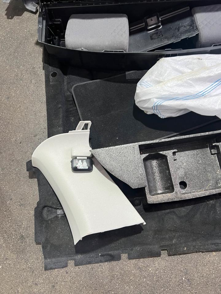 VW Touran 1T1 1T2 GP1 3.Reihe Sitzreihe Rücksitzbank Sitze Hinten – Bild 5