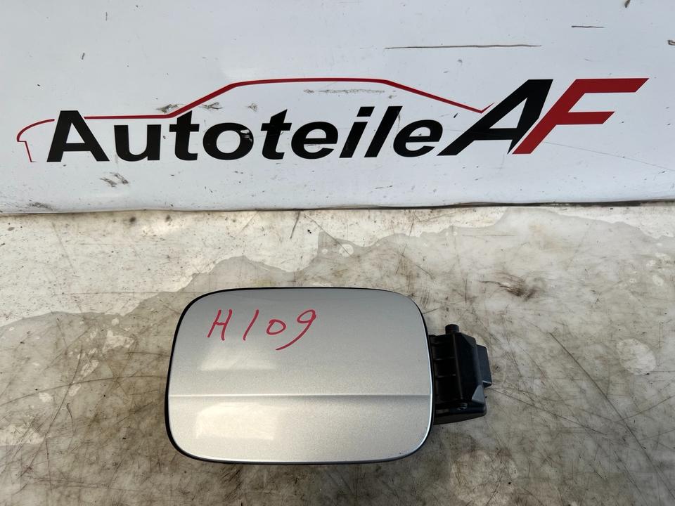 Audi A4 B8 8K Tankdeckel Tankklappe 8K0809999 LX7W