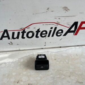 Mercedes B-Klasse W246 Feststellbremsknopf A2469050451