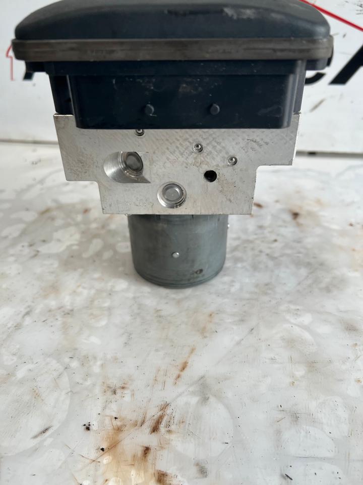 BMW 5er F10 F11 ABS Block Hydraulikblock 6858405 – Bild 5