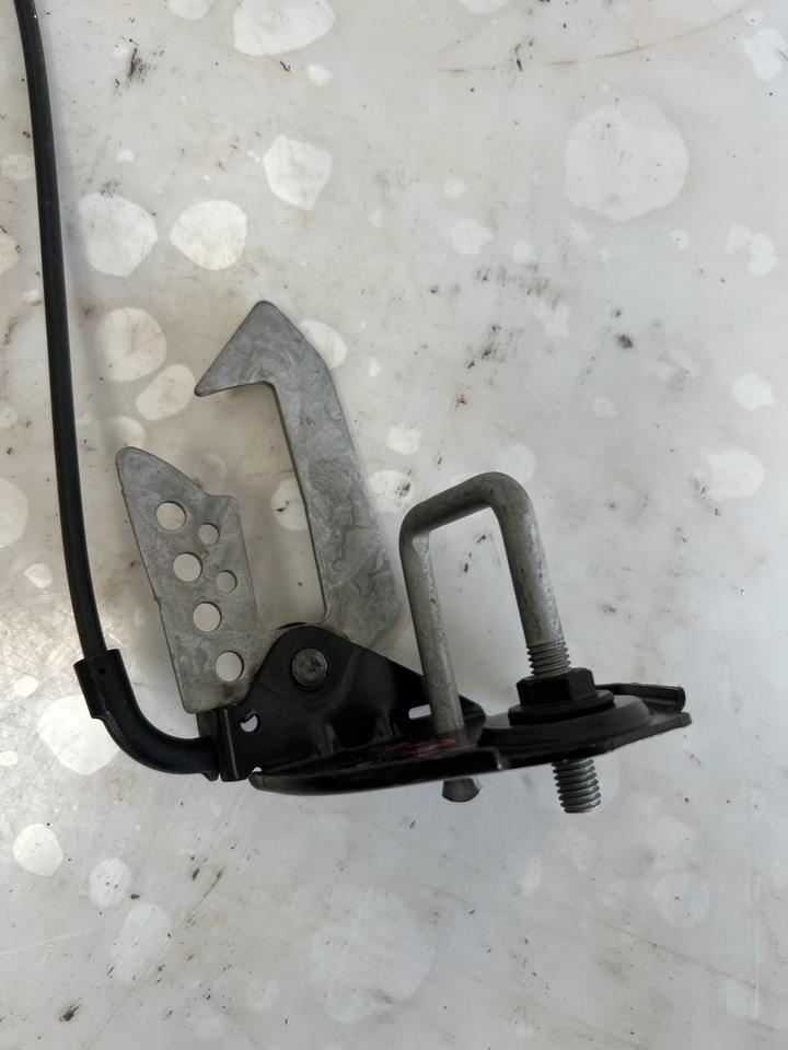 BMW 5er F10 F11 Motorhaubenöffner 7183763 – Bild 3