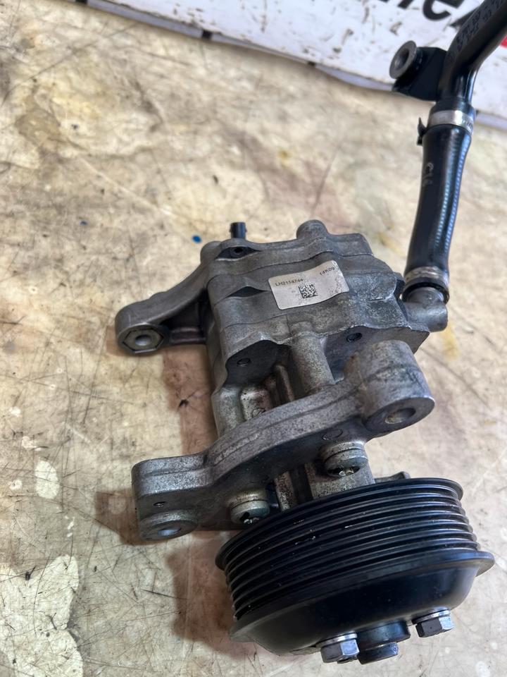 BMW 6er 7er F13 F01 F06 N63 Servopumpe Hydraulikpumpe 6796494 – Bild 3