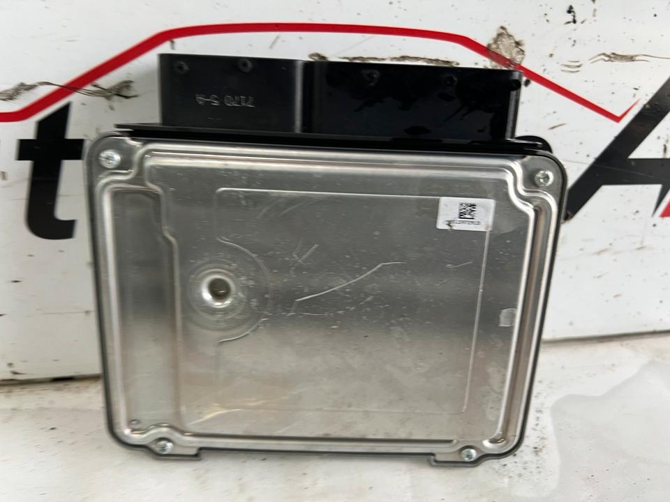 VW Touran 1.4 TSI 140 PS Motorsteuergerät Steuergerät 03C906027R – Bild 4