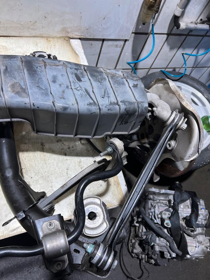 Audi A4 B9 8W Hinterachse Achse Träger Hinten 8W0505235AA – Bild 10