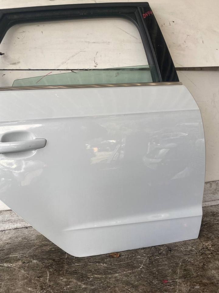 Audi A3 8V Sportback Tür Hinten Rechts Komplett LS9R – Bild 6