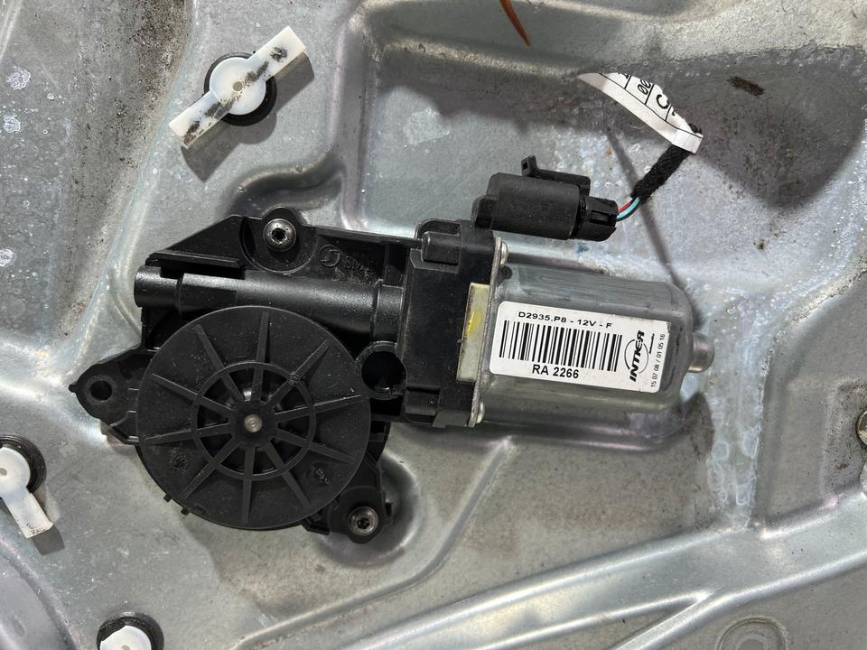 Alfa Romeo 159 Türblech Fensterheber Vorne Rechts – Bild 5