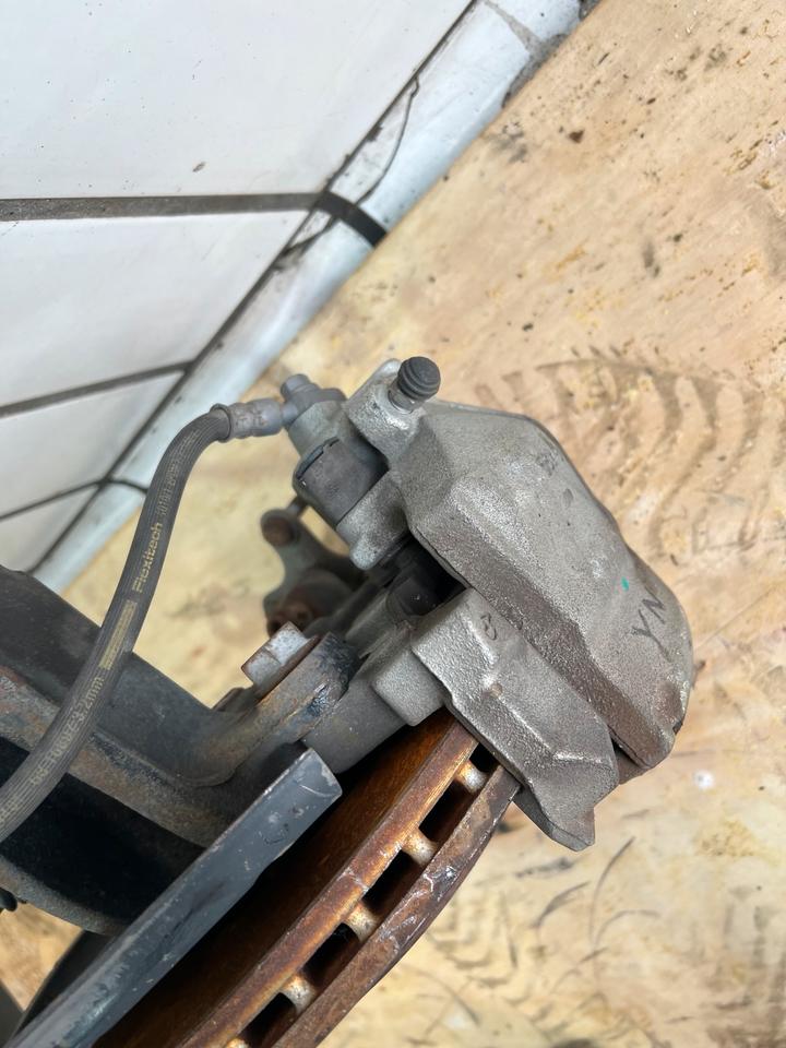 VW Beetle 5C Achsschenkel Radnabe Bremssattel Vorne – Bild 4