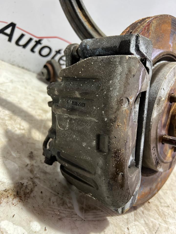 Chrysler 300c Achsschenkel Radnabe Bremssattel Vorne – Bild 12