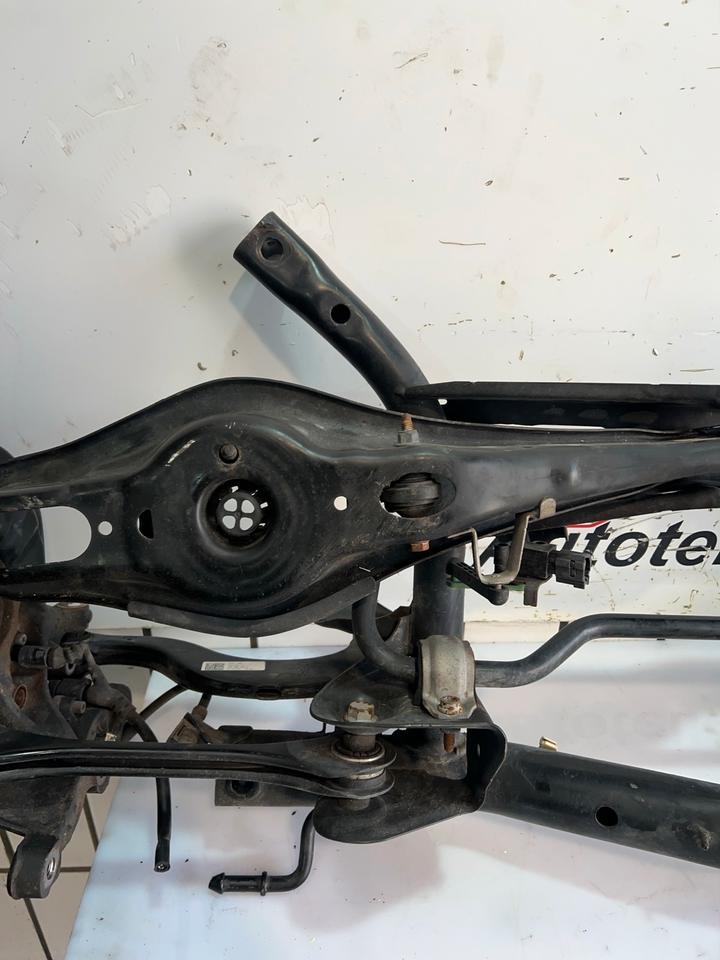 VW Audi Golf 7 VII A3 8V Hinterachse Achse Träger Hinten Komplett – Bild 3