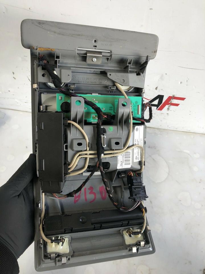 VW Touareg 7L Innenraumleuchte Leseleuchte 7L0868403 – Bild 6