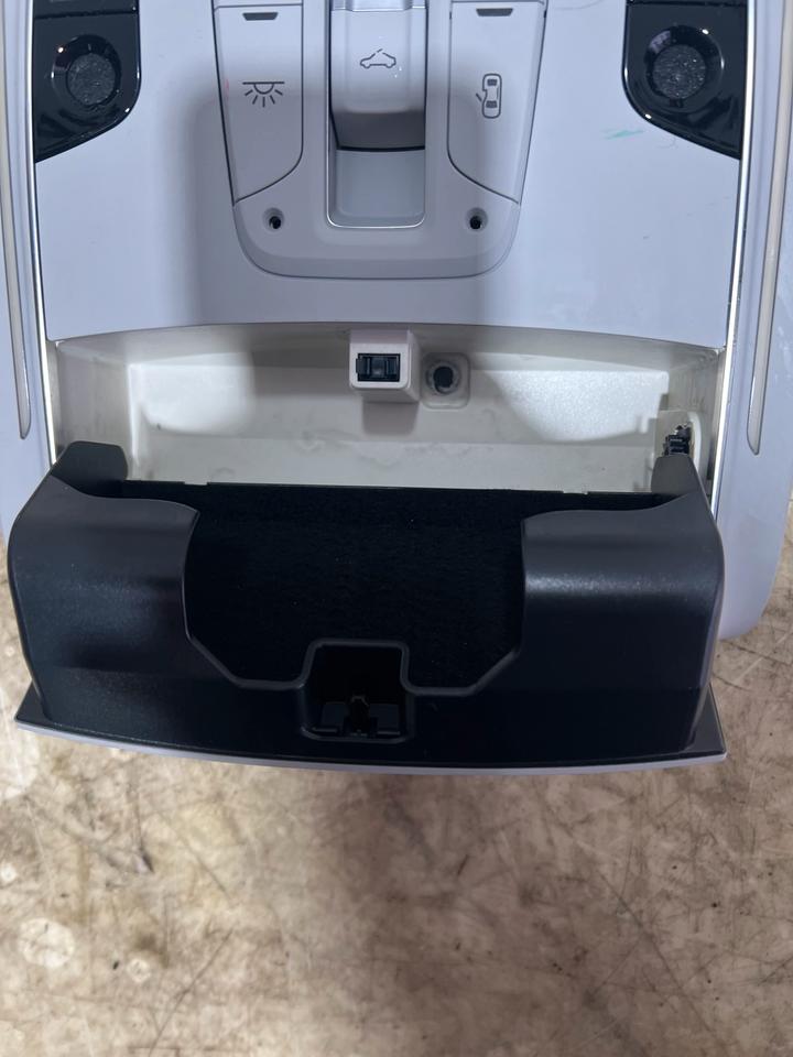 Audi A8 4H Innenleuchte Leseleuchte Dachleuchte 4H0947135G – Bild 4