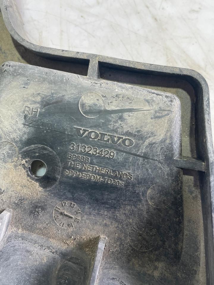 Volvo V60 Stoßstangen Halter Träger Vorne 31323428 31323429 – Bild 6