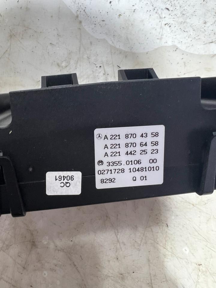 Mercedes S-Klasse W221 Schalterblock Klimabedienteil A2218704358 – Bild 4
