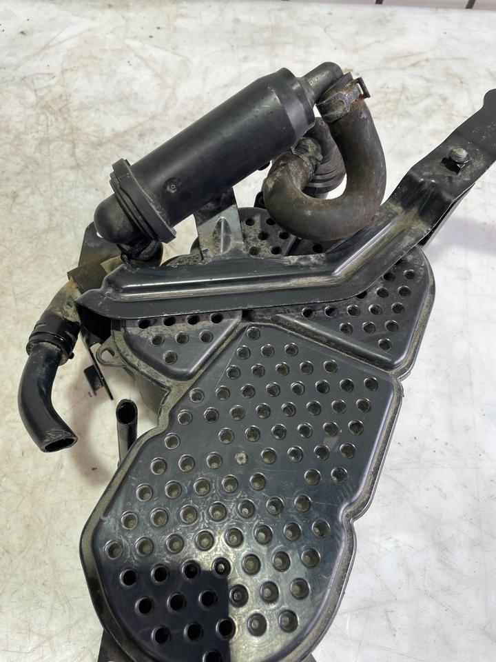 Audi A6 4G C7 Aktivkohlebehälter Aktivkohlefilter 8R0201801B – Bild 5