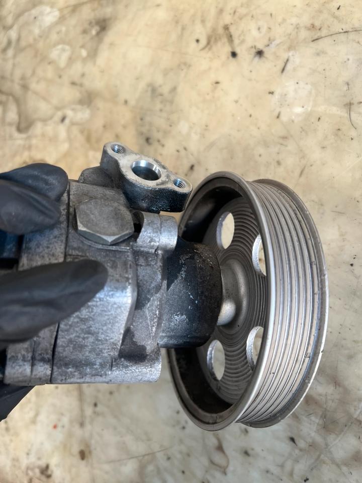 Audi A4 A5 B8 8K 8T 1.8 TFSI Servopumpe Servolenkung 8K0145153F – Bild 5