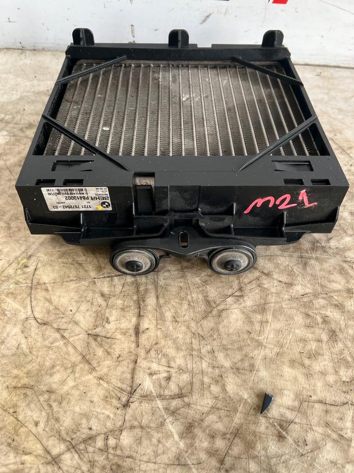 BMW 5er F10 F11 Motorkühler Ölkühler 7572542 7805630 – Bild 5