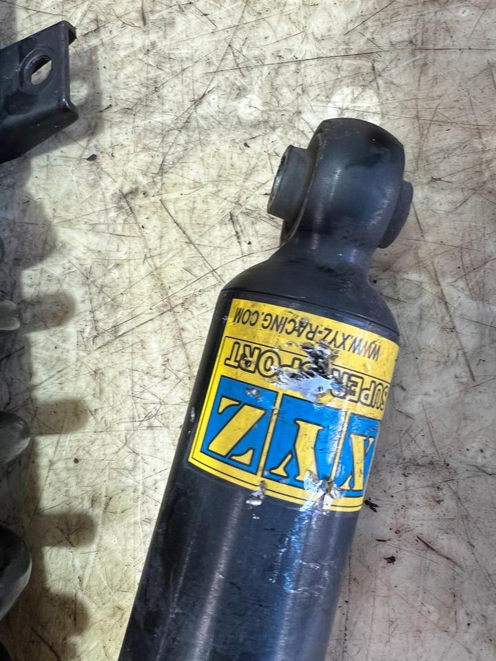 VW Touran 1T3 GP2 Gewindefahrwerk Fahrwerk Stoßdämpfer Federbein – Bild 8