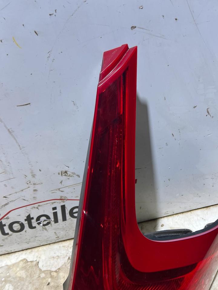 Volvo V40 D4 Rückleuchte Heckleuchte Leuchte Hinten – Bild 3