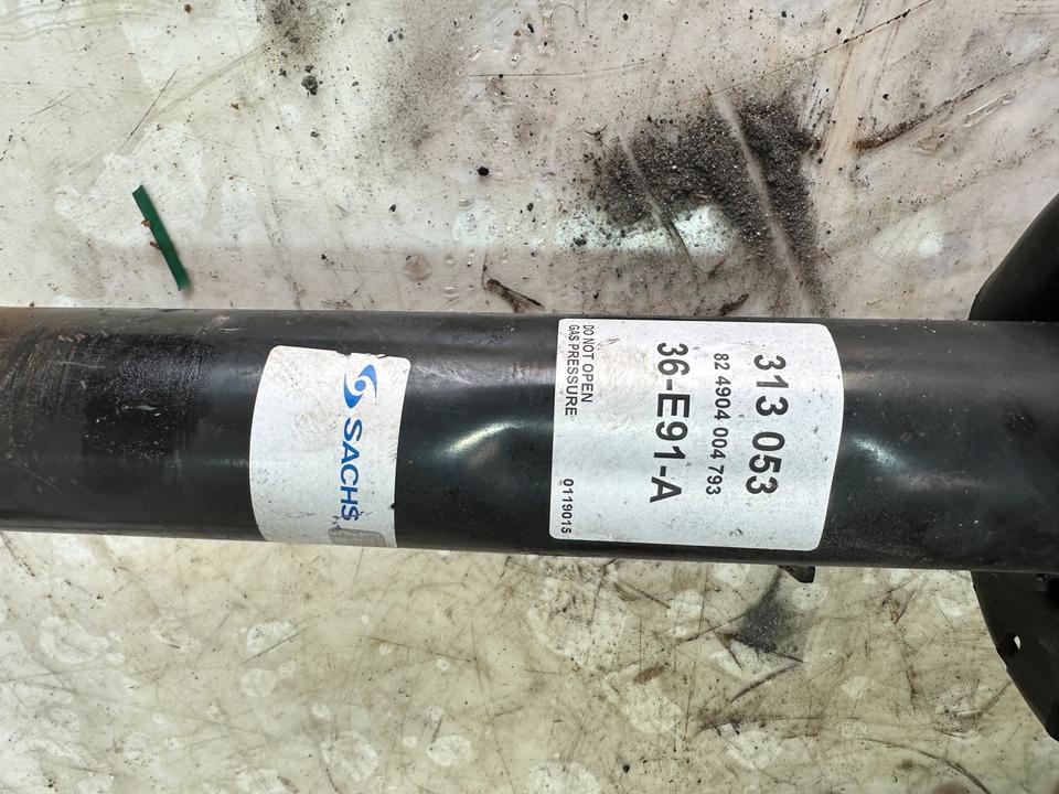 VW Touran Golf 6 VI Sachs Fahrwerk Stoßdämpfer Dämpfer – Bild 5