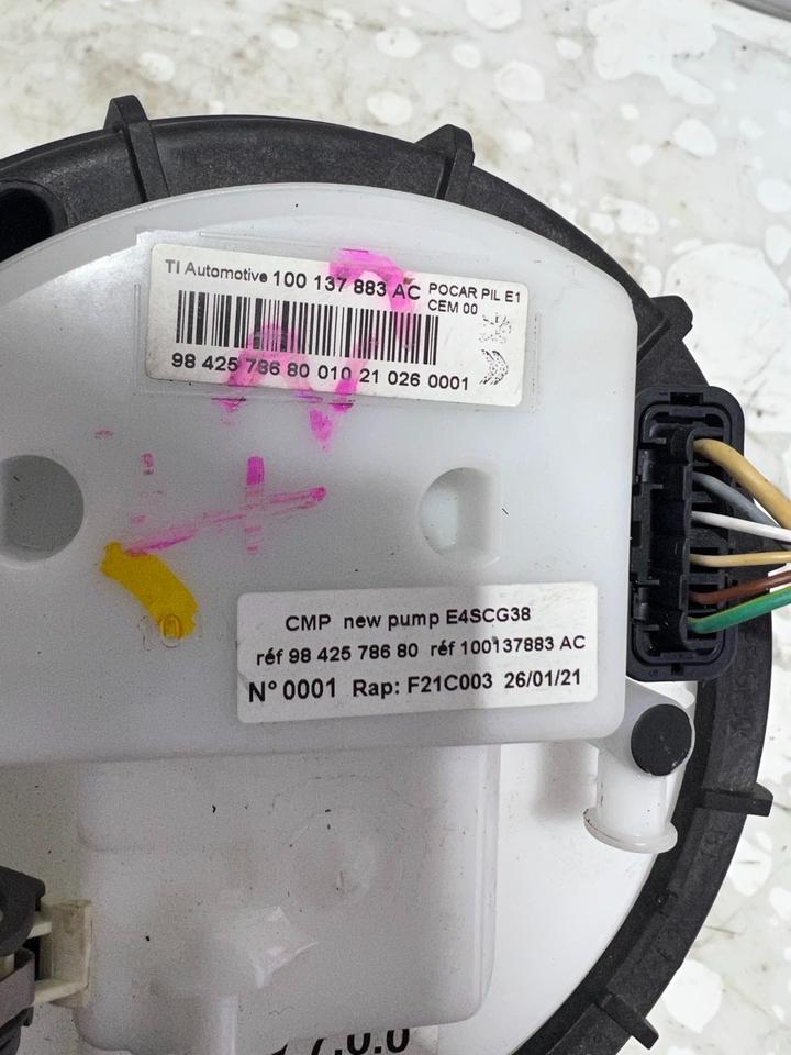 Opel Corsa F 1.2 Benzinpumpe Kraftstoffpumpe 9842578680 – Bild 6