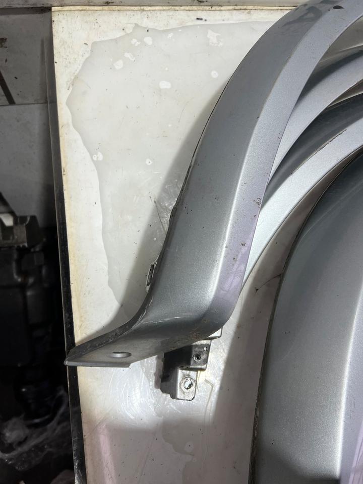 Audi A6 4B Spoiler Leisten 4Z7853818 – Bild 10