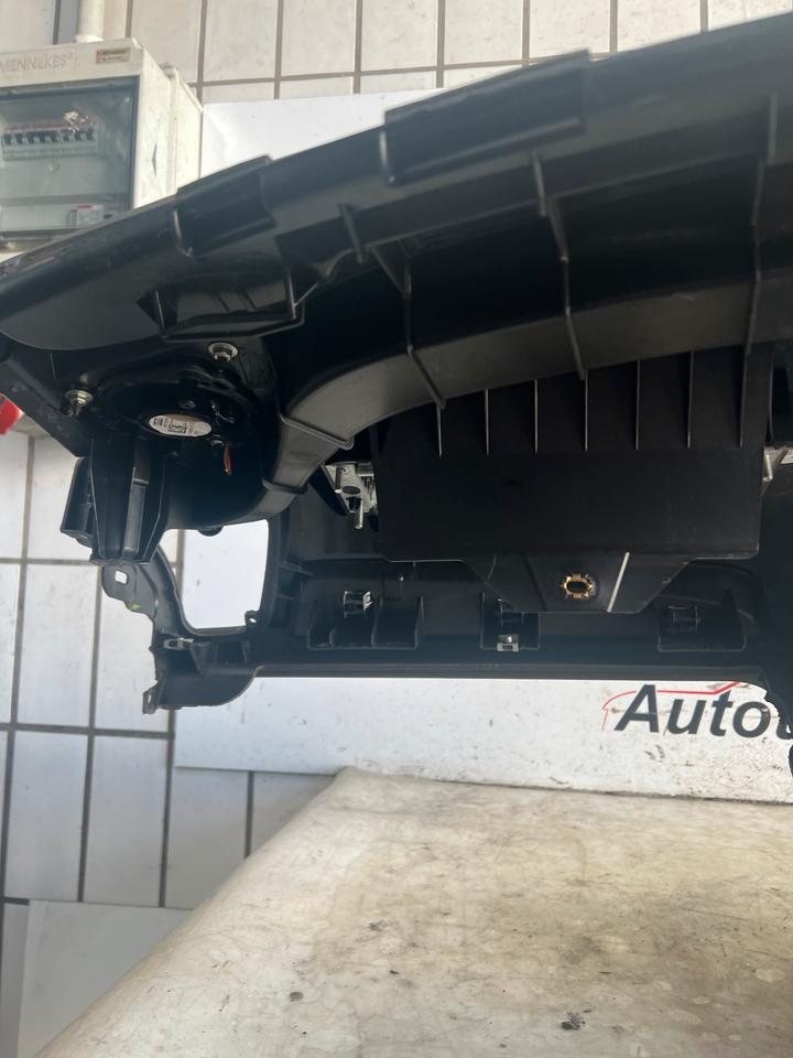 Audi Q5 8R Armaturenbrett Cockpit Instrumententafel 8R1857041F – Bild 11