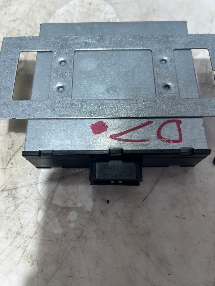 BMW 3er E92 E93 Spannungswandler Steuergerät 9113348 – Bild 4