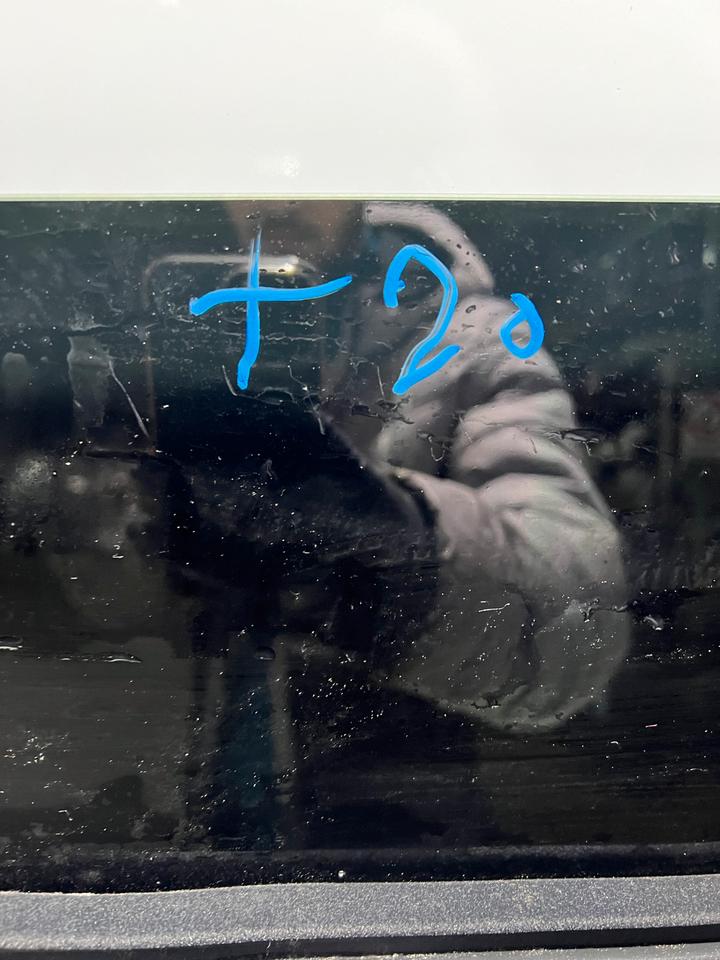 Porsche Cayenne 9PA Türrahmen Scheibenrahmen Hinten Links – Bild 8