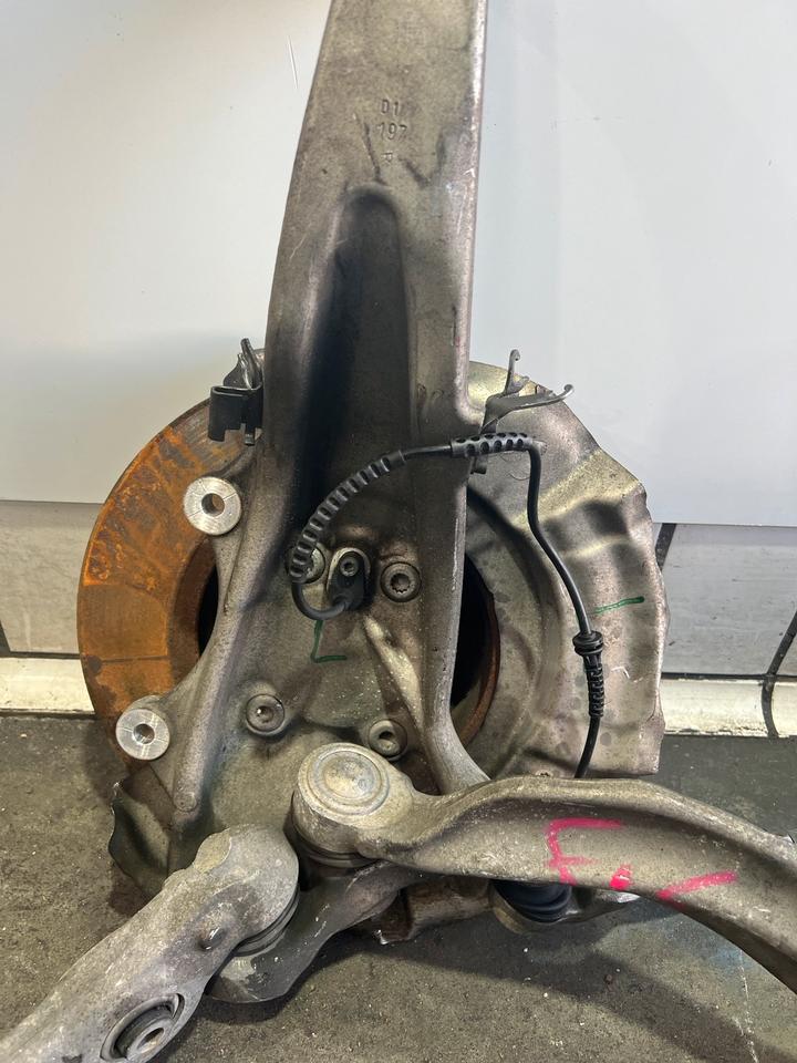 BMW 5er F10 F11 Achsschenkel Radnabe Querlenker Vorne – Bild 8