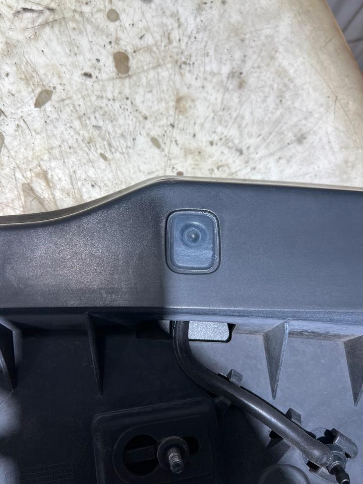 Volvo D4 Cross Country Spoiler Heckspoiler Hinten 31253973 – Bild 14