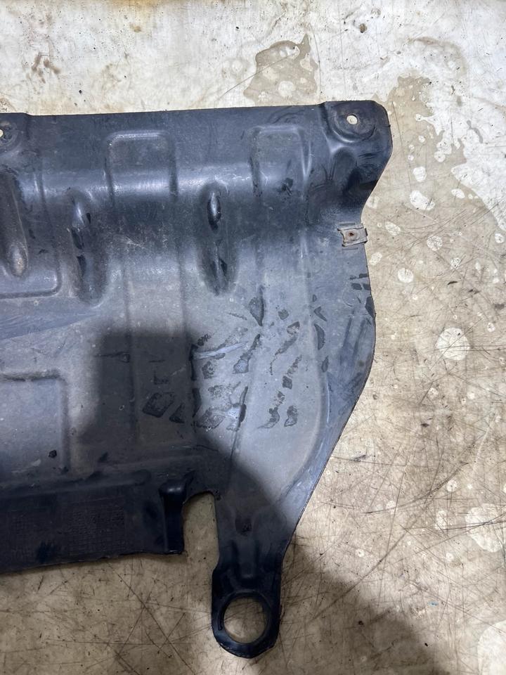 BMW 4er F32 F33 F36 Unterfahrschutz Unterbodenschutz 6850067 – Bild 3