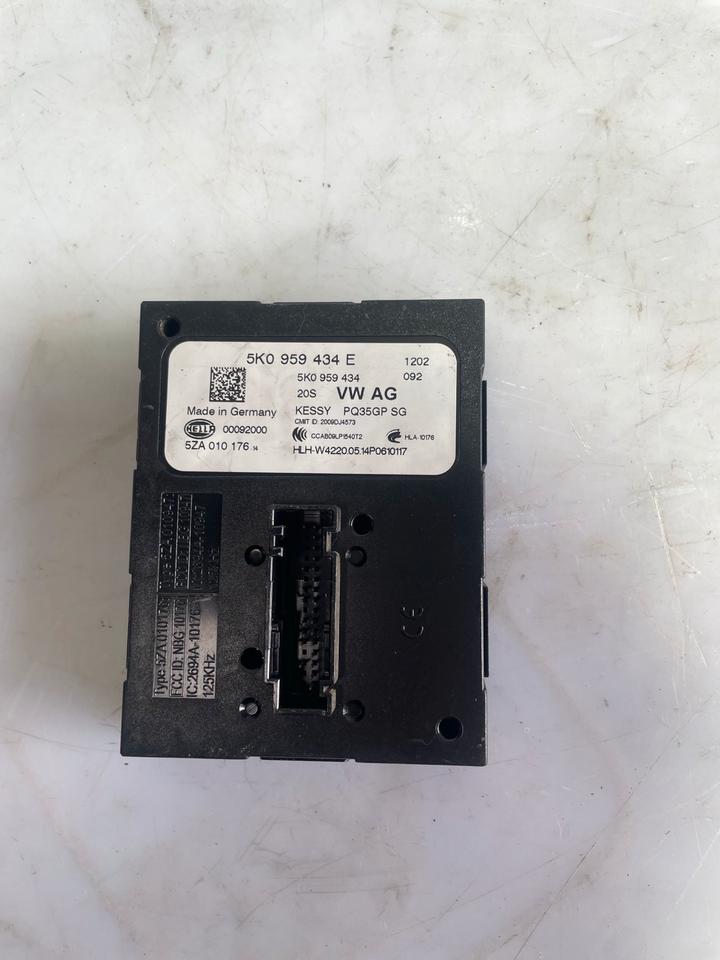 Audi Q3 8U Steuergerät Modul Keyless 5K0959434E – Bild 3