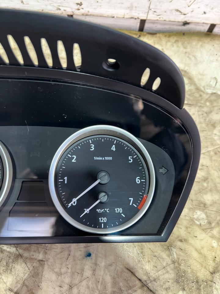 BMW 5er E60 E61 Tacho Tachometer Kombiinstrument 6947373 – Bild 4