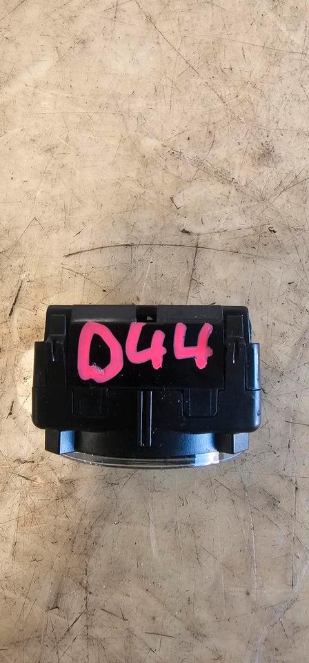 VW Passat B8 3G Armaturenbrettuhr Uhr 3G0919204C – Bild 4